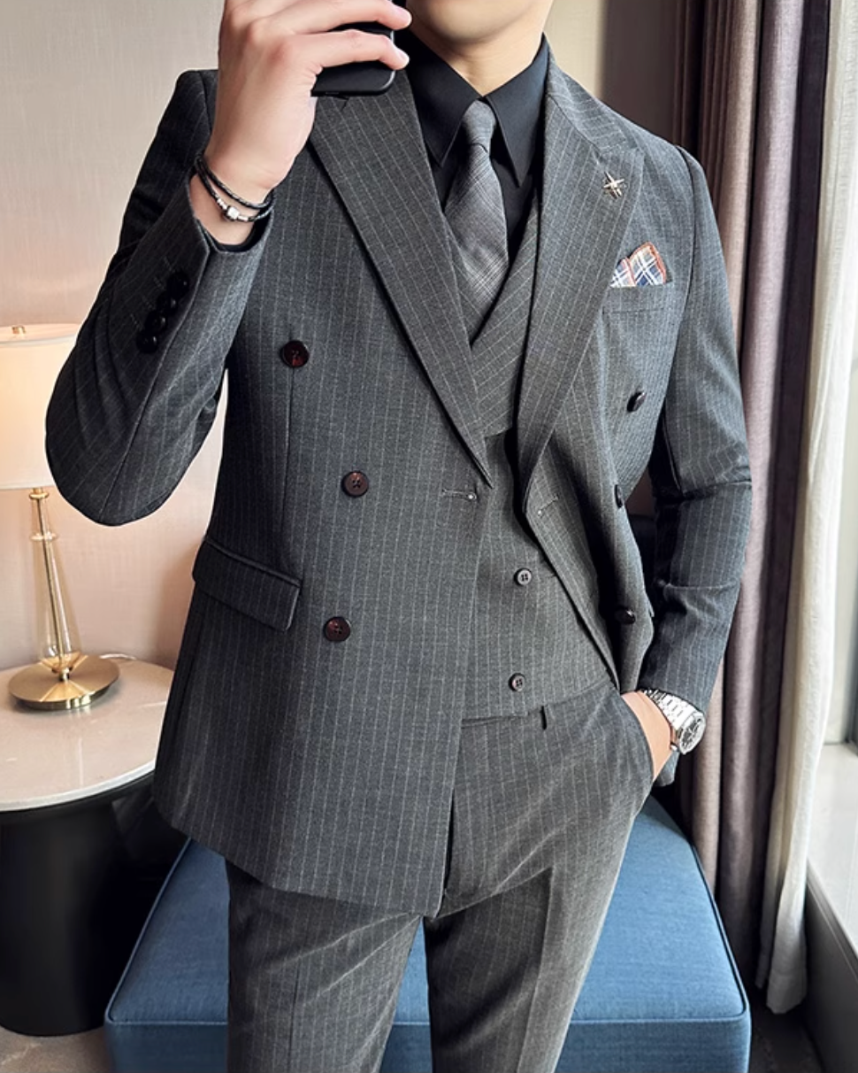 ダブルブレストスリーピーススーツ Ril 5892