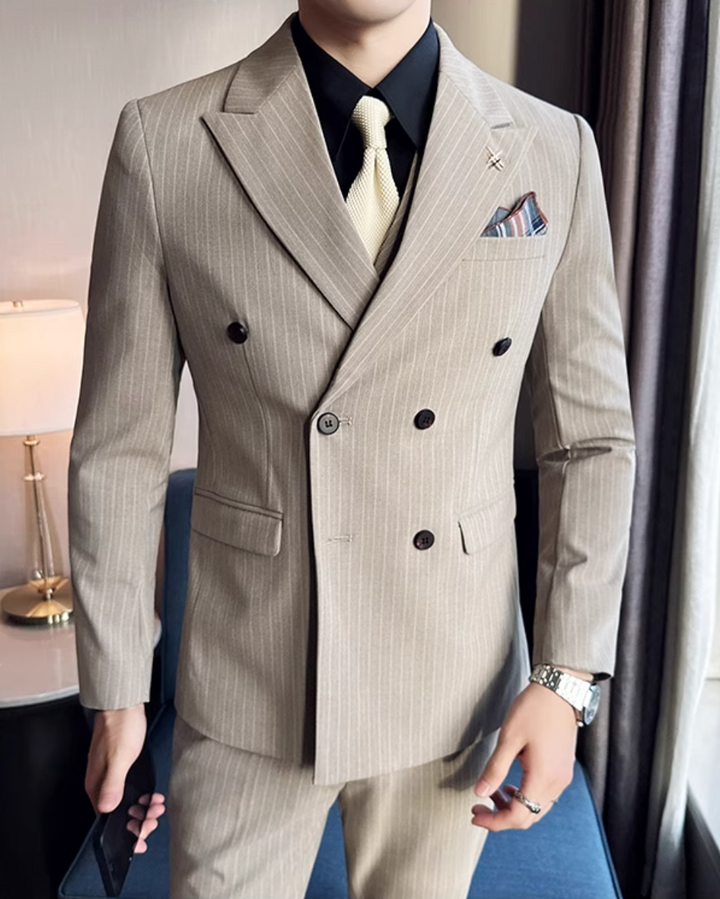 ダブルブレストスリーピーススーツ Ril 5892