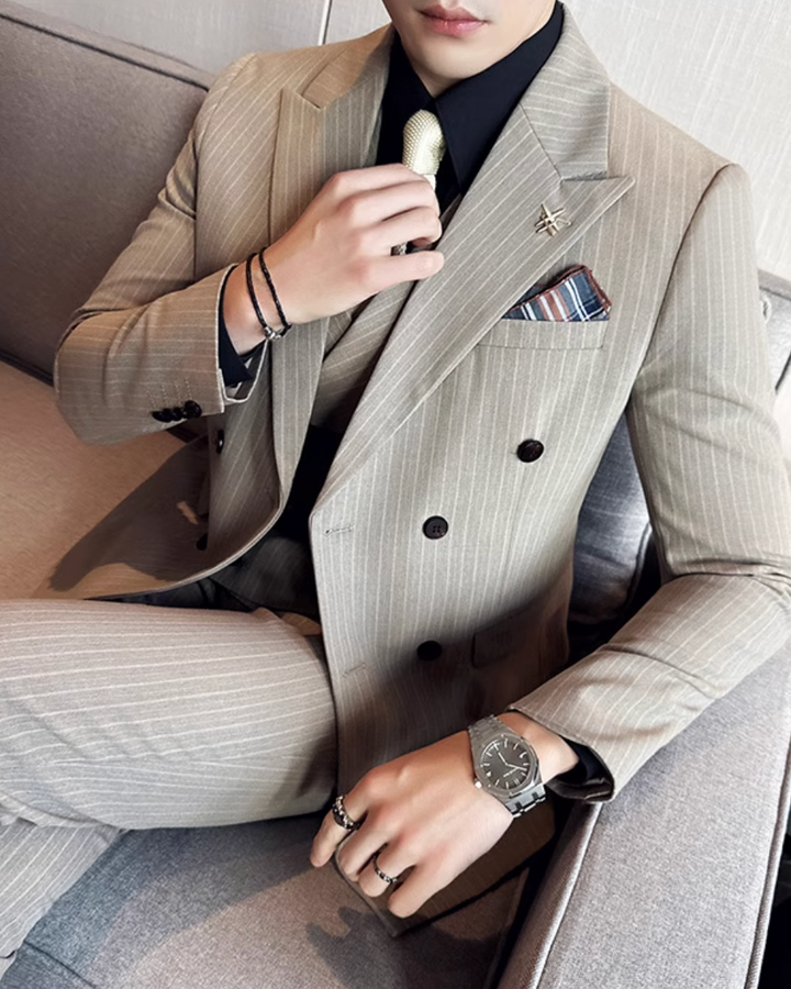 ダブルブレストスリーピーススーツ Ril 5892